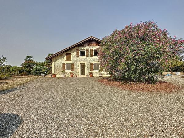 Maison 7 pièces - 232 m² Bien prestige