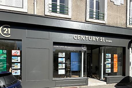 Maison à vendre  4 pièces - 124 m 2   CHATEAUBRIANT  - 44