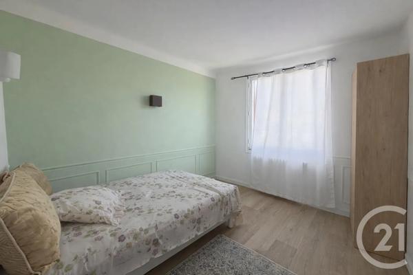 Maison à vendre  4 pièces - 124 m 2   CHATEAUBRIANT  - 44