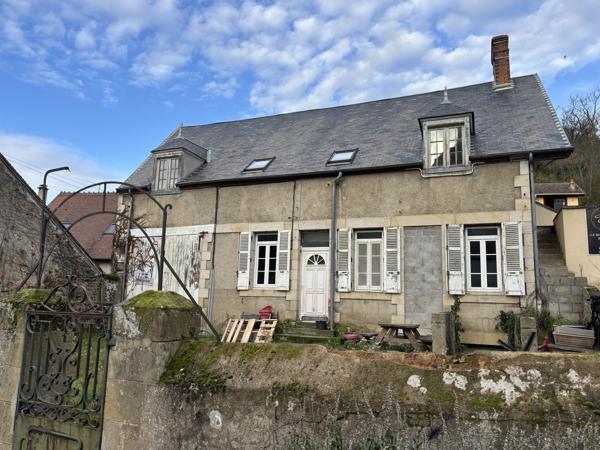 Hérisson – Maison de caractère avec possibilités de location dans un village touristique Hérisson (03190)