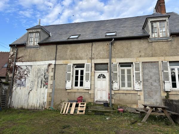 Hérisson – Maison de caractère avec possibilités de location dans un village touristique Hérisson (03190)