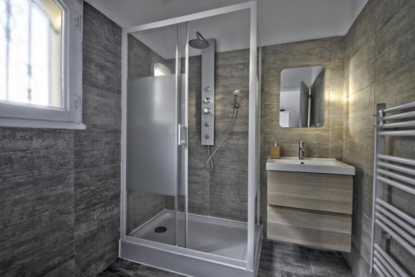 Maison 141 m² à Fargues-Saint-Hilaire  3 Chambres