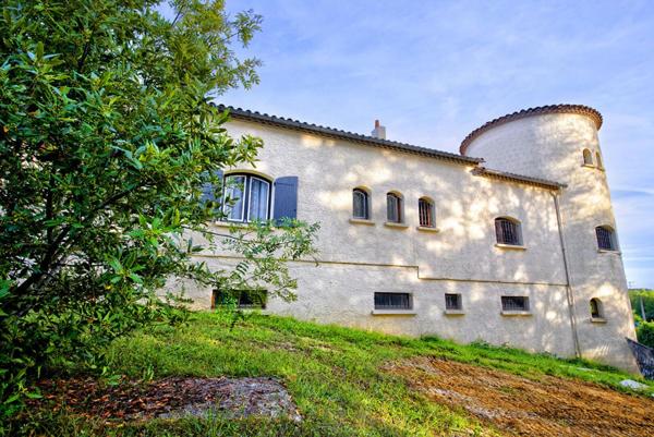 Maison 141 m² à Fargues-Saint-Hilaire  3 Chambres