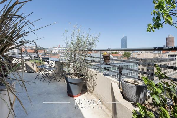 T2 dernier étage avec terrasse panoramique