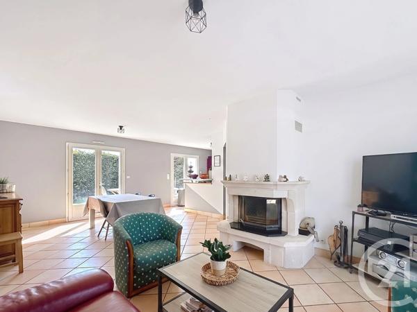 Maison à vendre  7 pièces - 130 m 2   ST MICHEL CHEF CHEF  - 44
