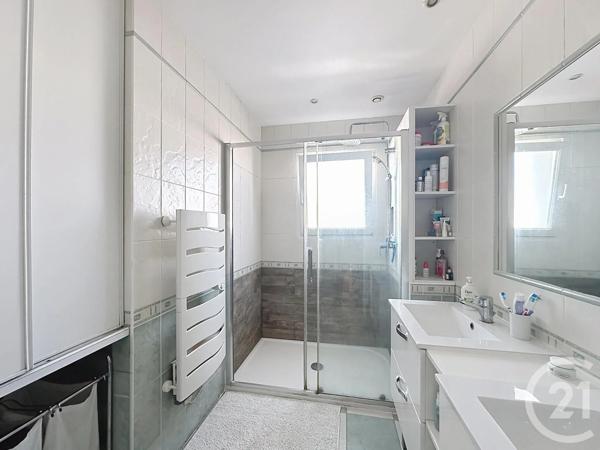 Maison à vendre  7 pièces - 130 m 2   ST MICHEL CHEF CHEF  - 44