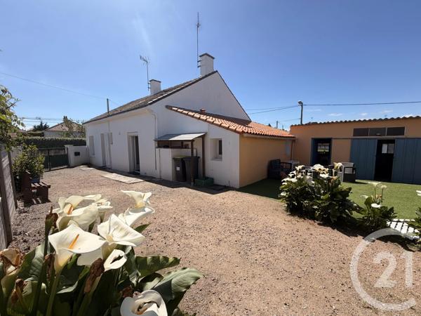Maison à vendre  7 pièces - 130 m 2   ST MICHEL CHEF CHEF  - 44