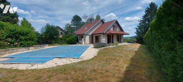 FRANOIS (25): Maison familiale de 140m² et piscine