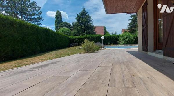 FRANOIS (25): Maison familiale de 140m² et piscine