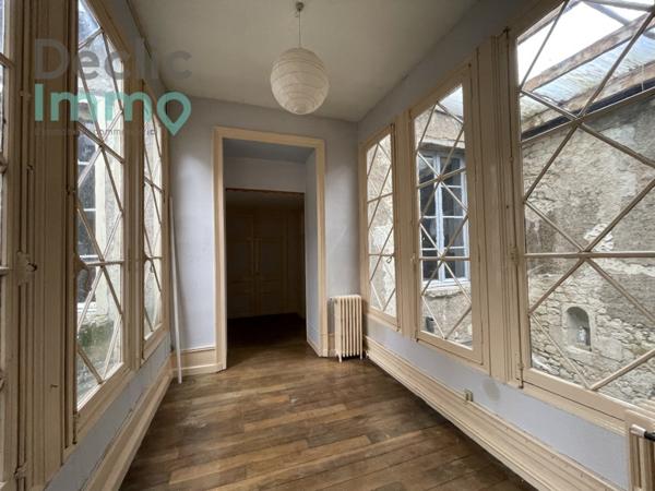 Vente maison Sainte maure de touraine, 270m² 8 pièces 199 500€ avec terrasse