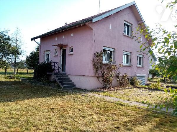 Secteur très calme et ensoleillé, pavillon environ 93 m² au sol terrain attenant de 808 m²