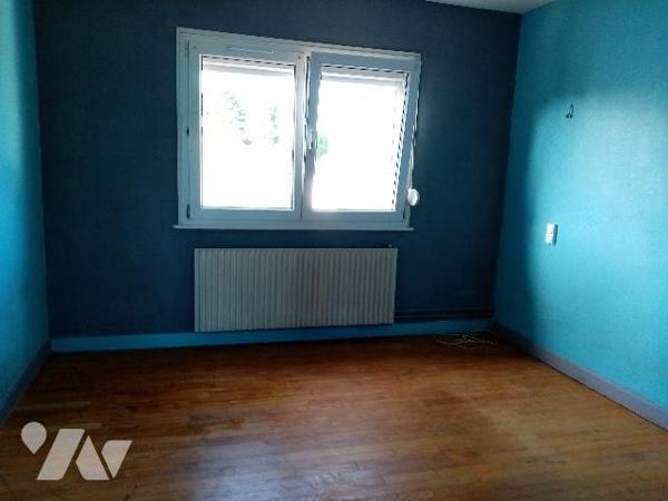 Secteur très calme et ensoleillé, pavillon environ 93 m² au sol terrain attenant de 808 m²