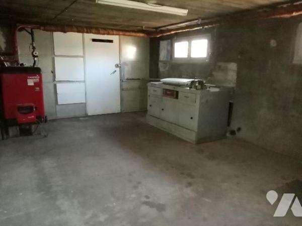 Secteur très calme et ensoleillé, pavillon environ 93 m² au sol terrain attenant de 808 m²