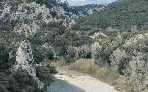 Terrain à vendre    Vallon-Pont-d'Arc