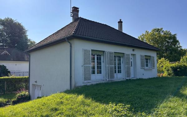 Maison à vendre    3 pièces •  Mer