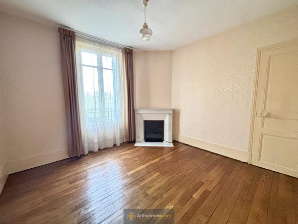 Coulommiers (77120) Maison familiale individuelle147m² sur sous sol totale - Terrain de 1228 m² environ.