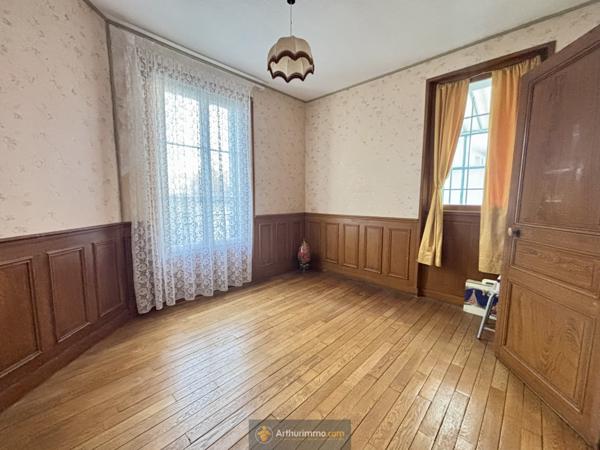 Coulommiers (77120) Maison familiale individuelle147m² sur sous sol totale - Terrain de 1228 m² environ.