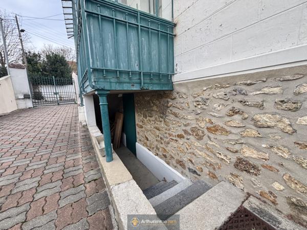 Coulommiers (77120) Maison familiale individuelle147m² sur sous sol totale - Terrain de 1228 m² environ.