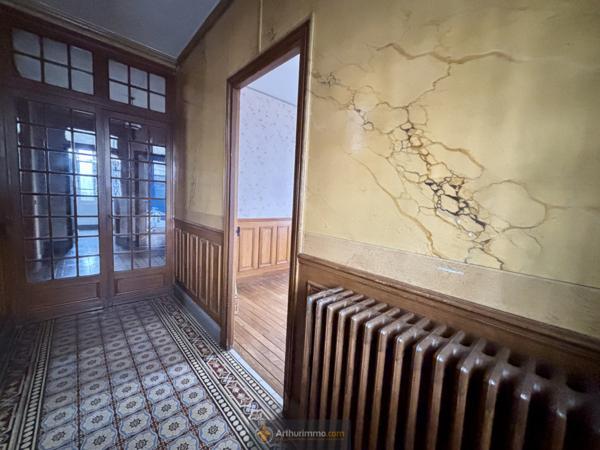 Coulommiers (77120) Maison familiale individuelle147m² sur sous sol totale - Terrain de 1228 m² environ.