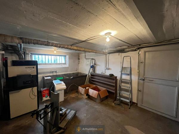 Coulommiers (77120) Maison familiale individuelle147m² sur sous sol totale - Terrain de 1228 m² environ.