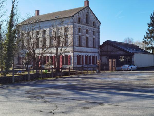 Moulin d'exception au centre d'une ville dynamique