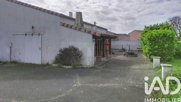 Maison à vendre 5 pièces 300 m² Thairé
