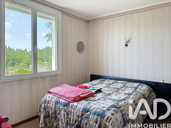 Maison à vendre 5 pièces 78 m² Châtillon-sur-Thouet