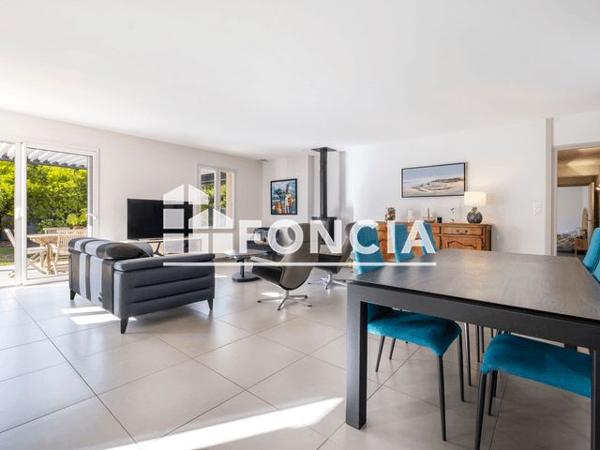 À vendre Maison 4 pièces 118.81 m² - Salles-sur-mer 17220