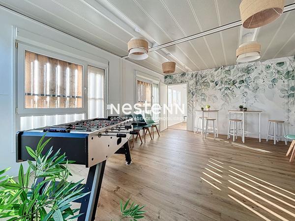 Bureau de 12 m² ² dans un bâtiment entièrement rénové à la sortie de l'autoroute.