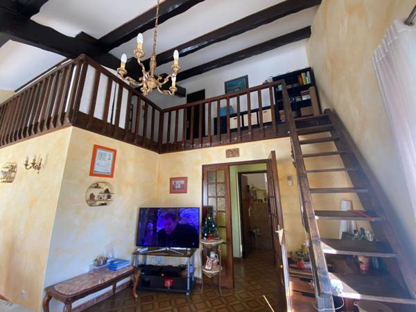 MAUGUIO SUPERBE VILLA