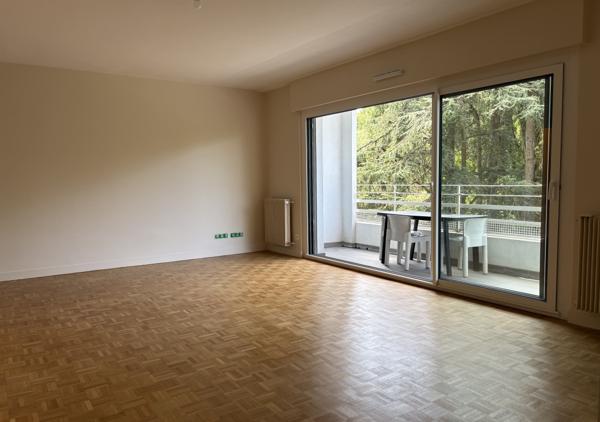 APPARTEMENT T4 NANTES / REF : 1202