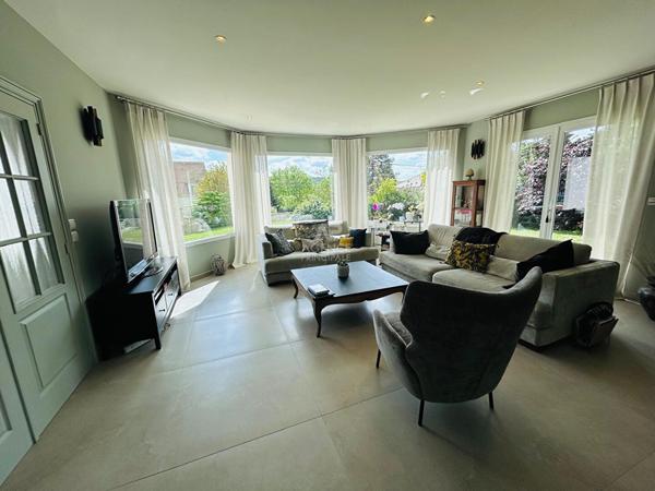 Maison Vaux Sur Seine 8 pièce(s) 203 m2 €699 900 ** - Référence 1760