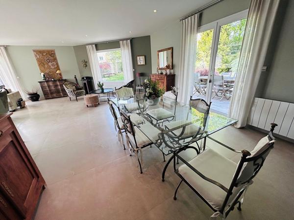 Maison Vaux Sur Seine 8 pièce(s) 203 m2 €699 900 ** - Référence 1760