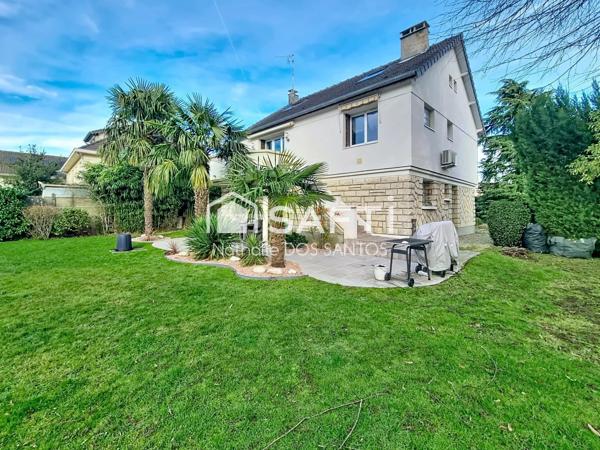 Maison familiale 3/4 chambres, grand jardin avec piscine