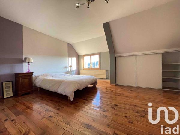 Maison rustique 4 pièces de 133 m² à Bourgueil (37140)