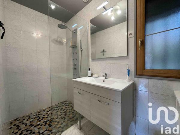 Maison rustique 4 pièces de 133 m² à Bourgueil (37140)