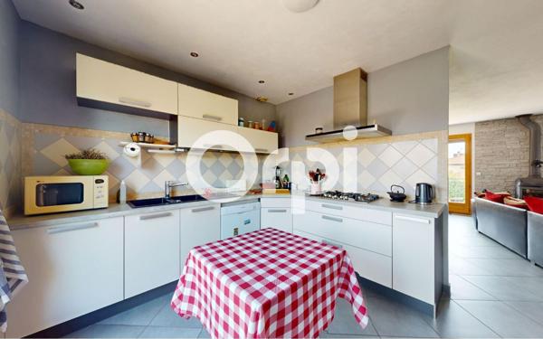 Maison à vendre    4 pièces •  Meyzieu