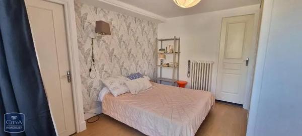 Appartement à louer 6 pièces 139.22m²