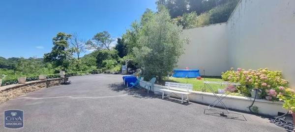 Appartement à louer 6 pièces 139.22m²