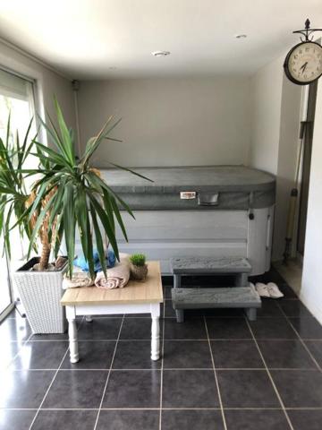 Maison Chateauneuf Sur Isere 10 pièce(s) 338 m2