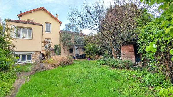 Argenteuil (95100) Très belle maison familiale avec un très grand jardin.
