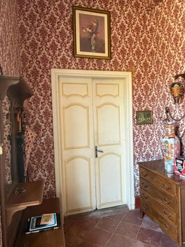 PLAISANCE du GERS proche(32): ANCIENNE PROPRIETE BOURGEOISE avec dépendances, bois, mare..sur 2 hectares,CALME, sans vis à vis, sans voisin, proche, famille ou projet d accueil ambitieux possible.
