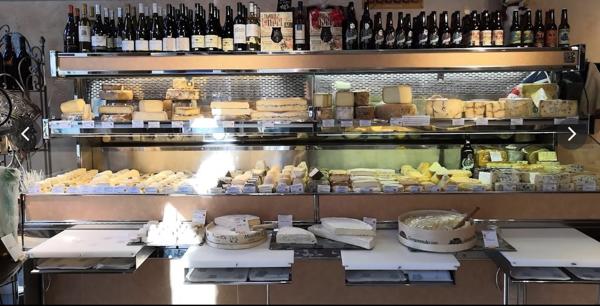 LYON 7EME Emplacement n°1 Fromagerie ou autre