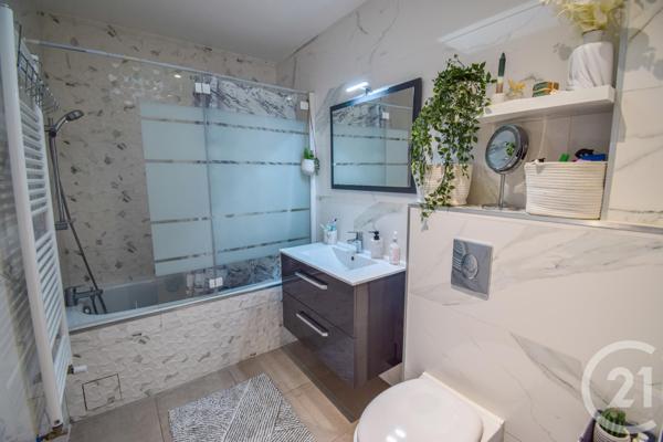 Maison à vendre  6 pièces - 121,60 m2 BELLEVILLE - 69