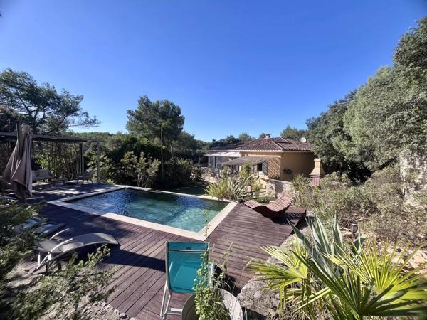 NIMES - VEDELIN - CARREAU DE LANES - MAISON - PISCINE - 6 CHAMBRES  -  DEPENDANCE - GARAGE - CALME - SANS VIS A VIS -