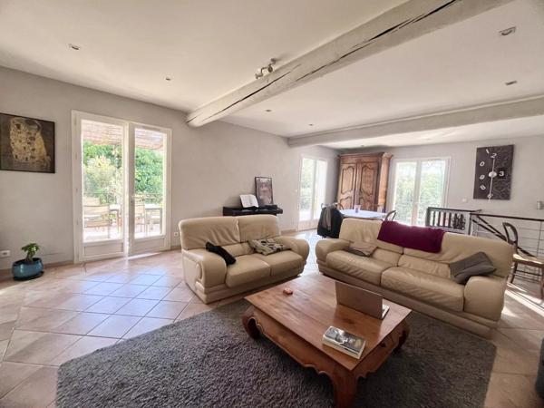 NIMES - VEDELIN - CARREAU DE LANES - MAISON - PISCINE - 6 CHAMBRES  -  DEPENDANCE - GARAGE - CALME - SANS VIS A VIS -