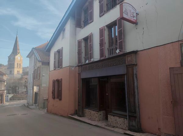 Immobilier Saint-Geoire-en-Valdaine (38620) – Boutique 62m2 – 35 000 €