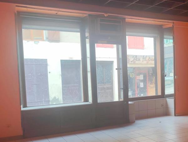 Immobilier Saint-Geoire-en-Valdaine (38620) – Boutique 62m2 – 35 000 €
