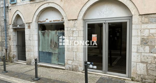 À vendre Local commercial 134 m² - Cahors 46000