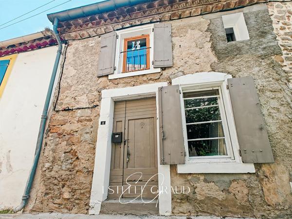 Maison en pierre sur Puicheric 2 pièces